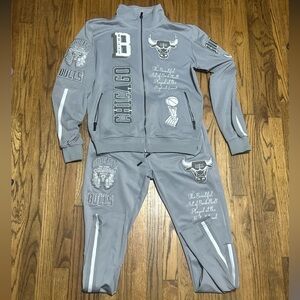 Chicago Bulls Pro Standard Jacket and Pants Tracksuit